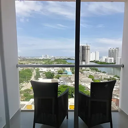 A 5 Minutos Del Centro Historico. Apartamento *